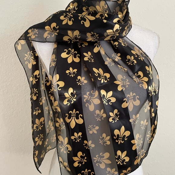 Scarf - Picture 3 of 5